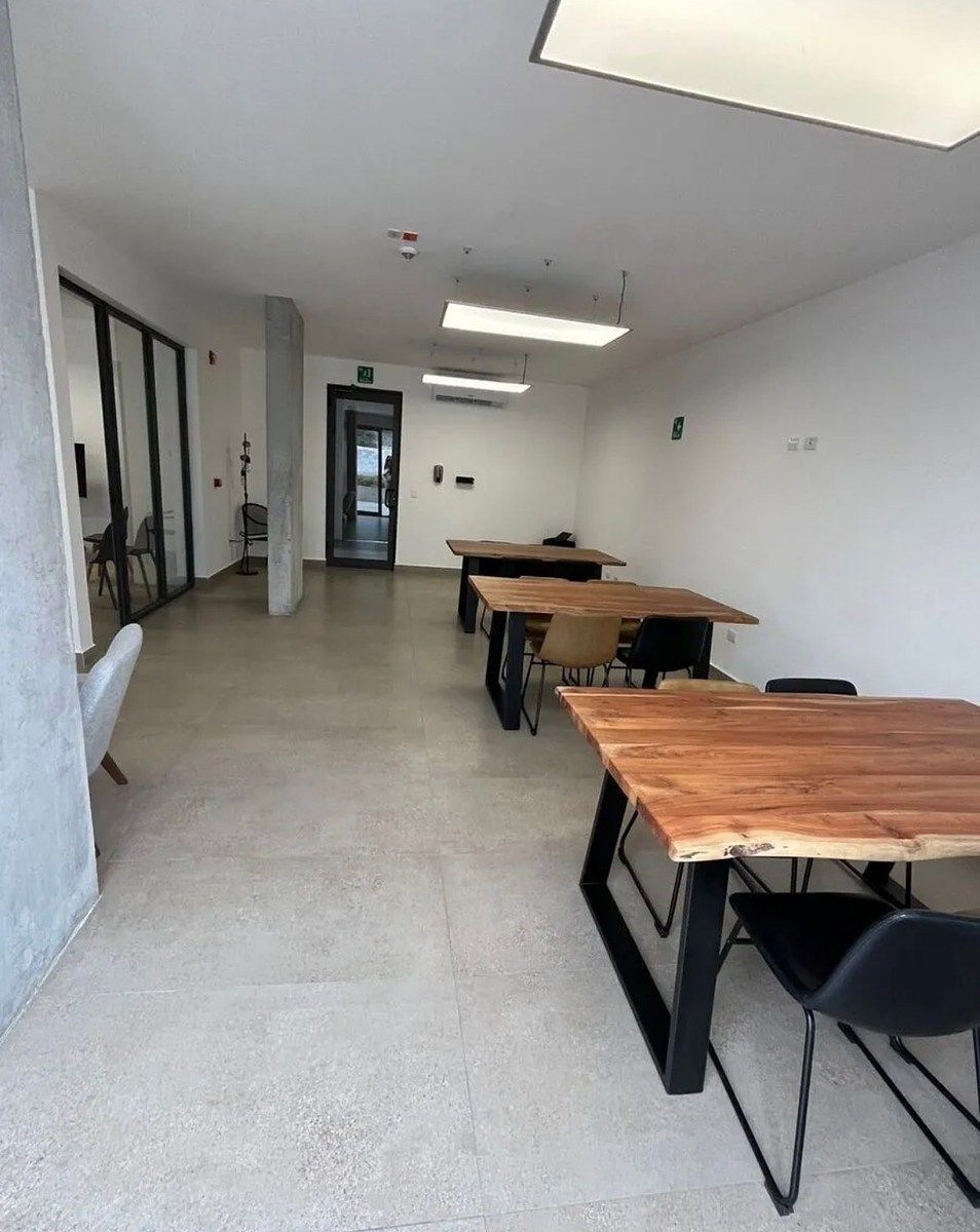 12 de 14: Cowork 24hrs