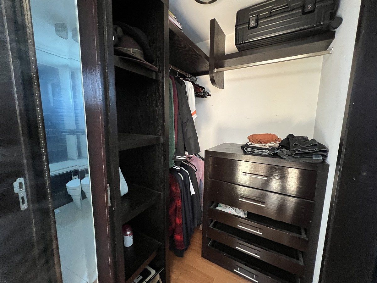 25 de 39: Vestidor primera recámara