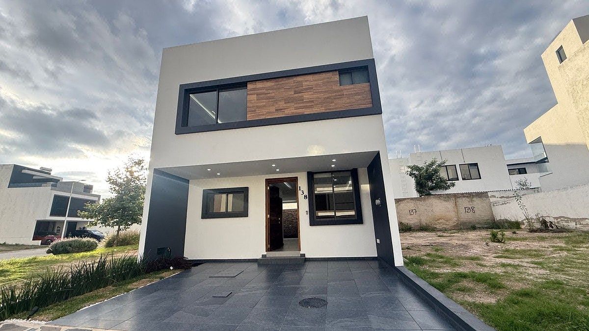 Casa en venta en coto Castaño en Valle Imperial, foto 1 de 15
