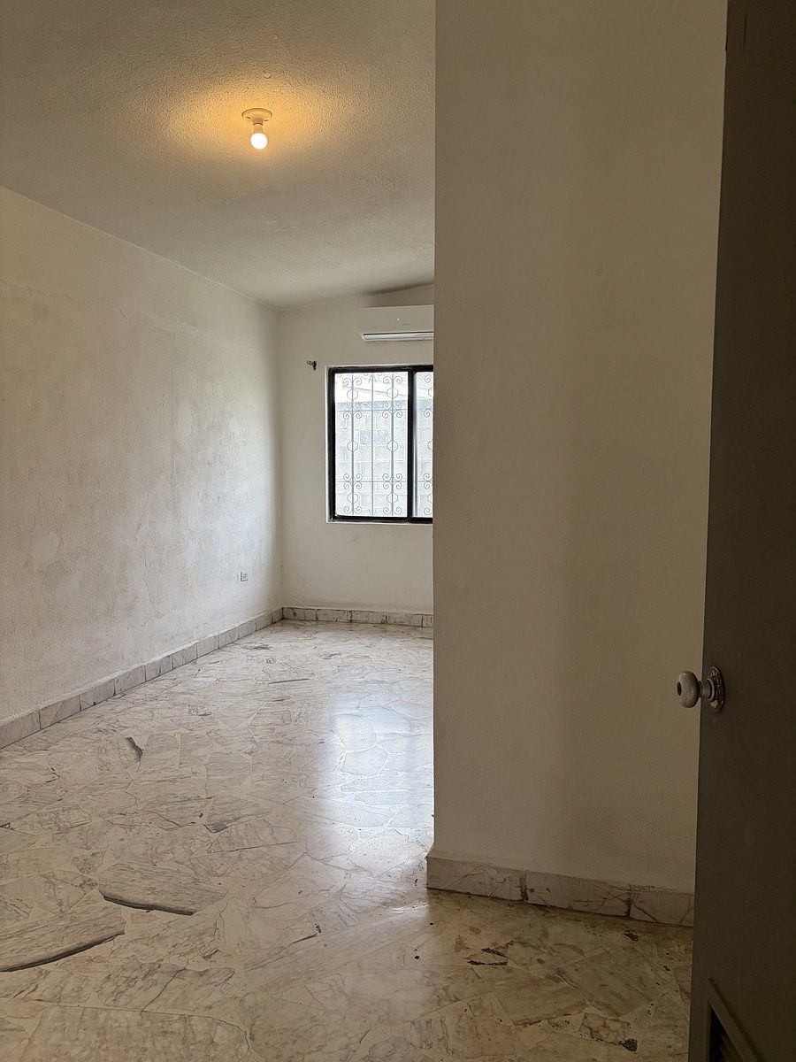 21 de 25: RECAMARA SECUNDARIA