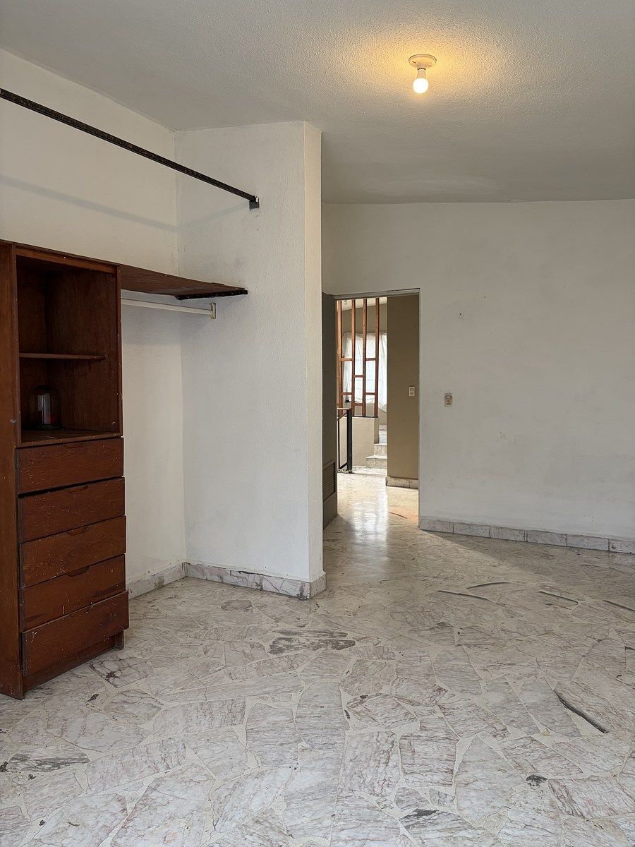 19 de 25: RECAMARA SECUNDARIA