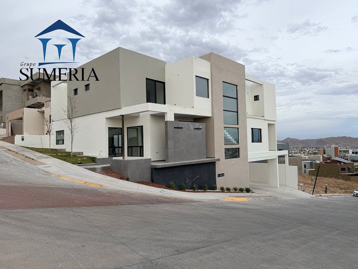 Casa en venta en Paseo de las Lomas