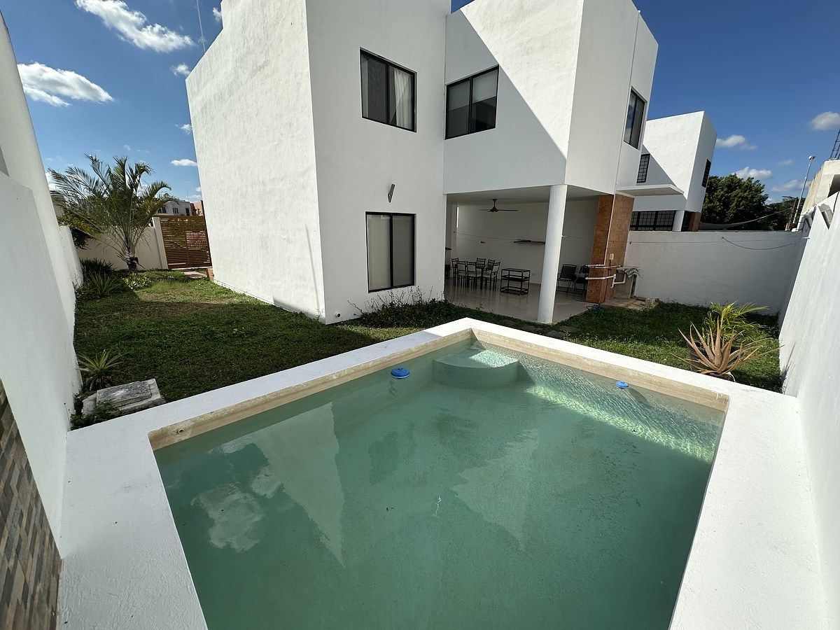 RENTA CASA EN GRAN SAN PEDRO CHOLUL CON PISCINA 3 HABITACIONES, foto 1 de 19