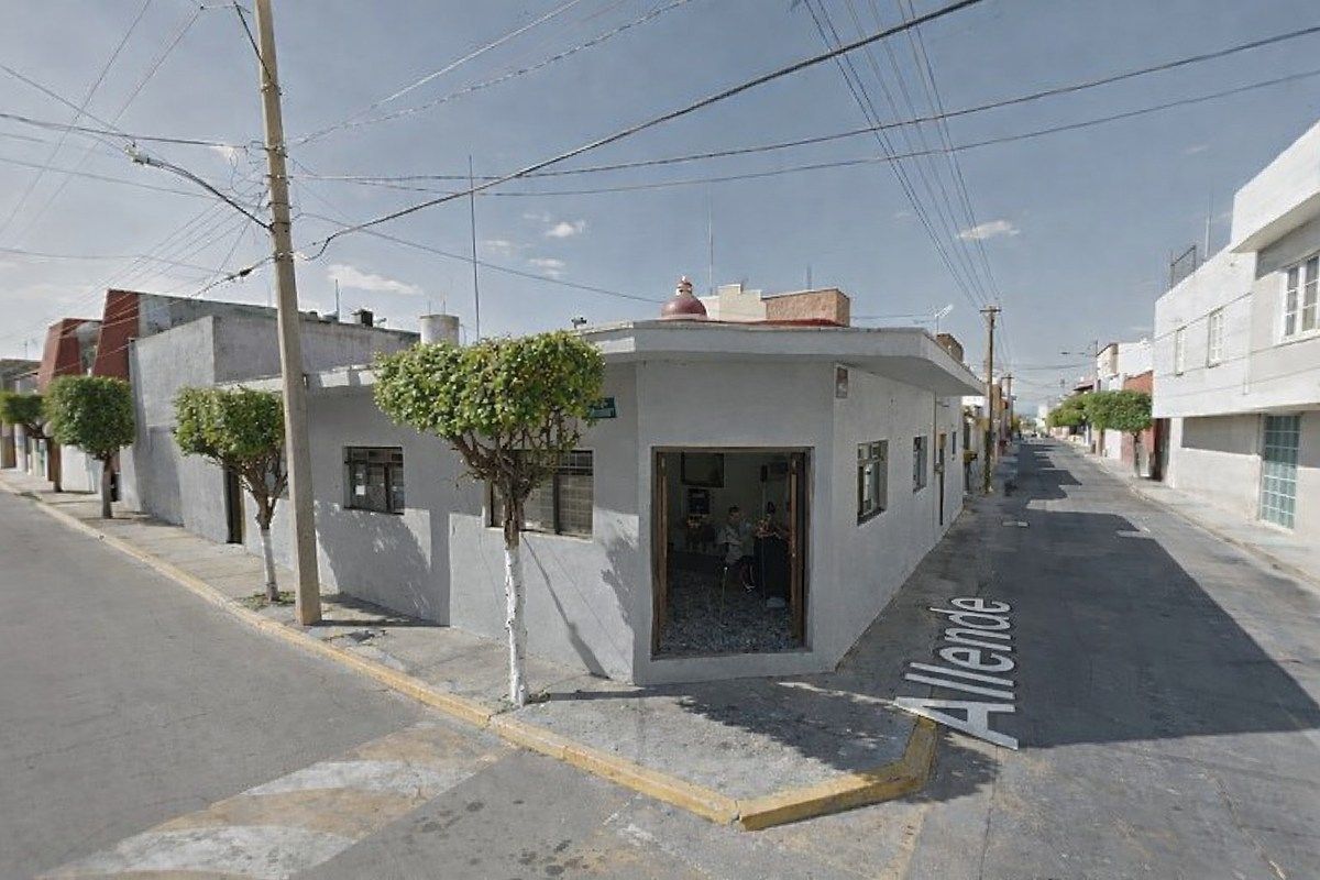 House For Sale in La Barca Jalisco To Remodel Near the Center - foto 2