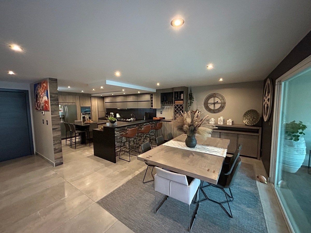 1 de 28: Comedor y cocina