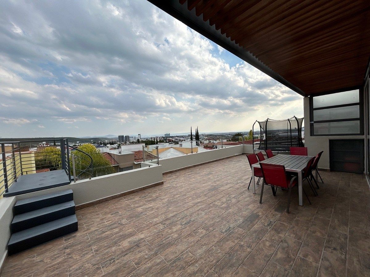 26 de 28: Roof garden