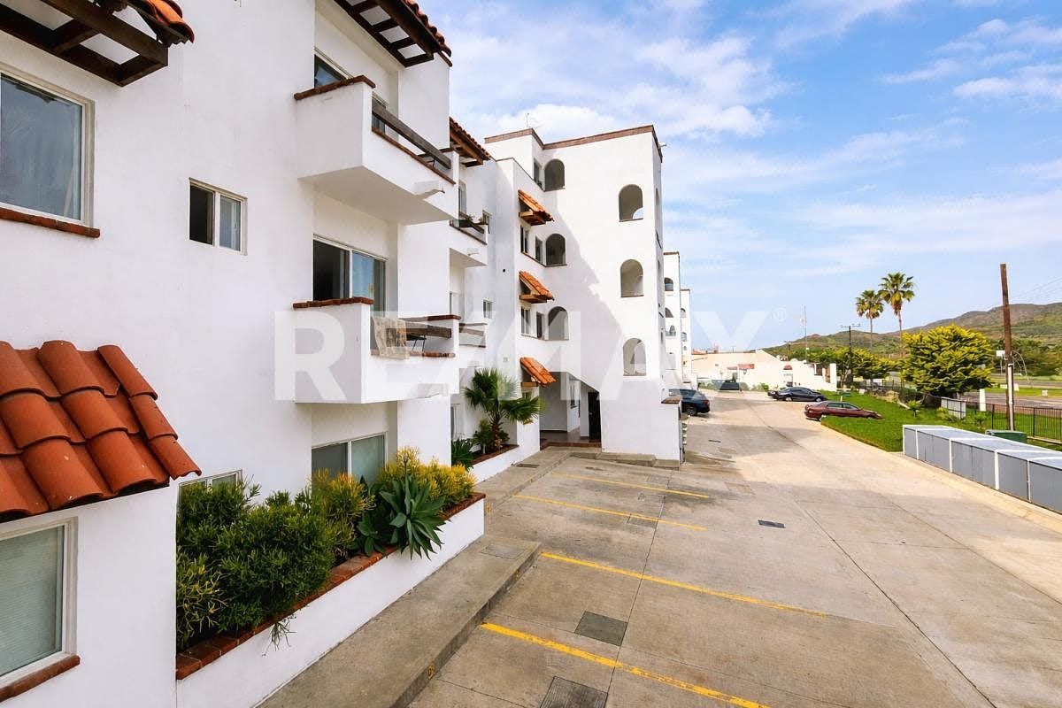 Departamento Amueblado en Venta en Plaza del Mar, Carretera Libre Rosarito