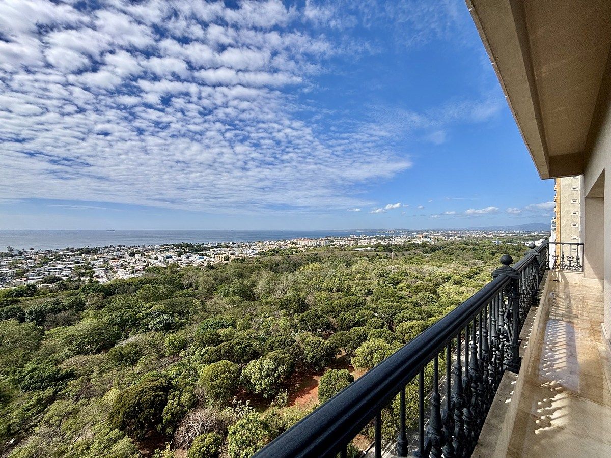 Apartamentos en Venta Los Cacicazgos, Santo Domingo