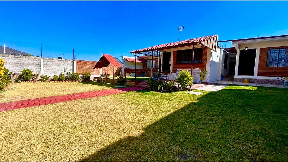 VENTA HERMOSA CASA CON JARDÍN EN TEPEAPULCO HIDALGO, foto 1 de 39