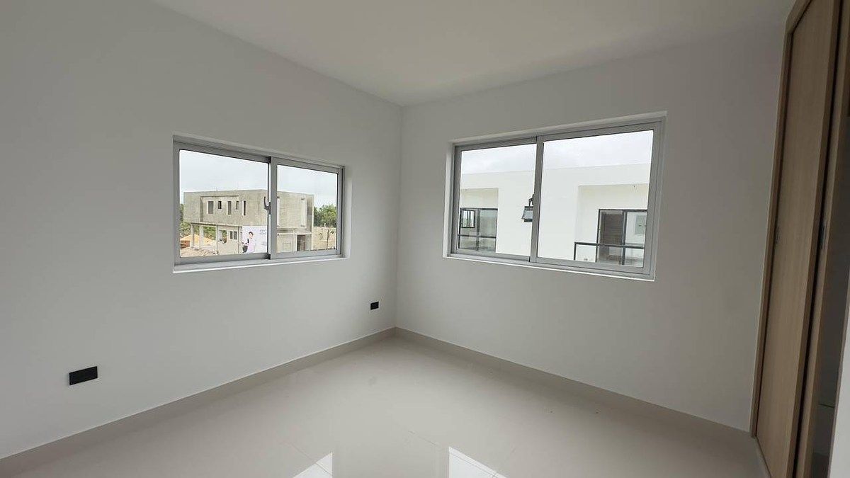 9 de 12: HABITACIÓN