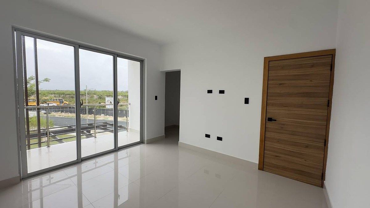 10 de 12: HABITACIÓN