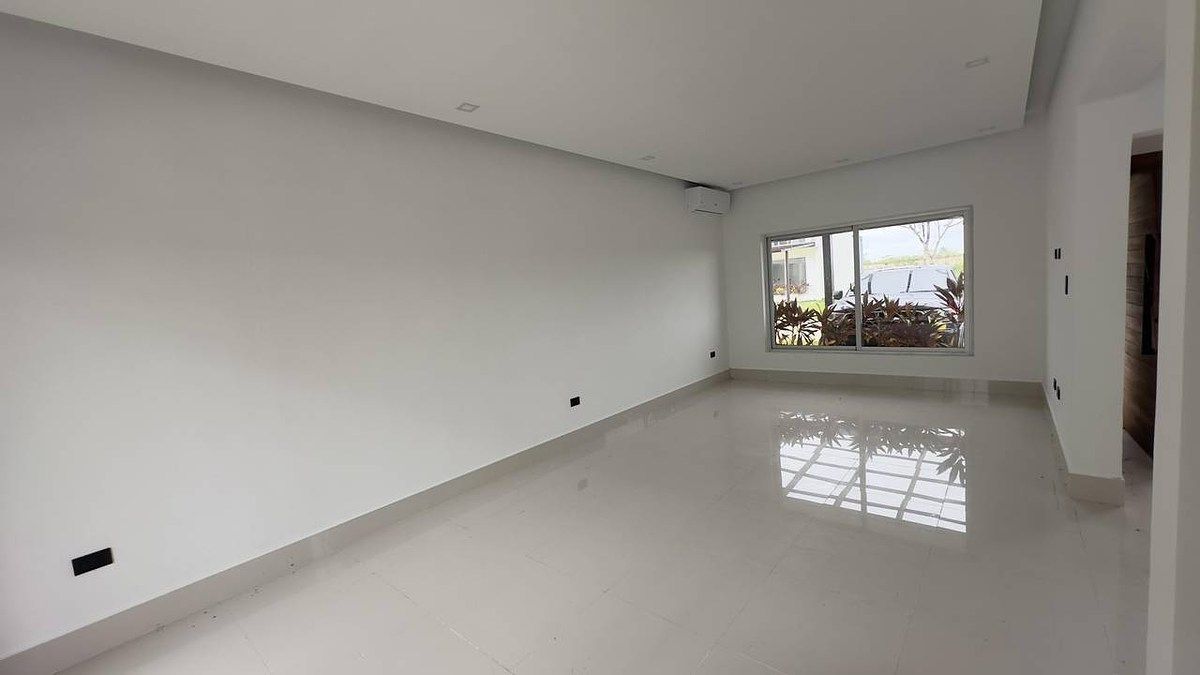 11 de 12: HABITACIÓN