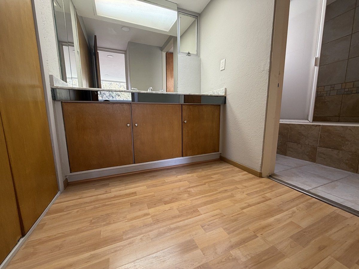 8 de 11: Baño recámara principal