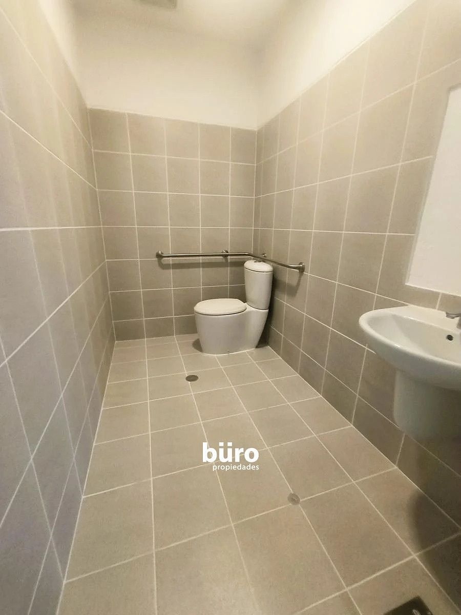 19 de 23: Baño mujeres