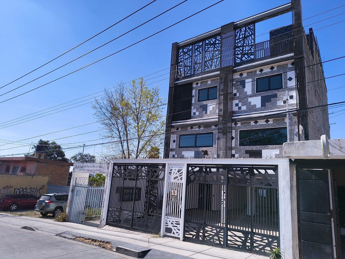 ZAPOPAN SOBRE AVENIDA EDIFICIO NUEVO COMERCIAL Y HABITACIONAL - foto 3