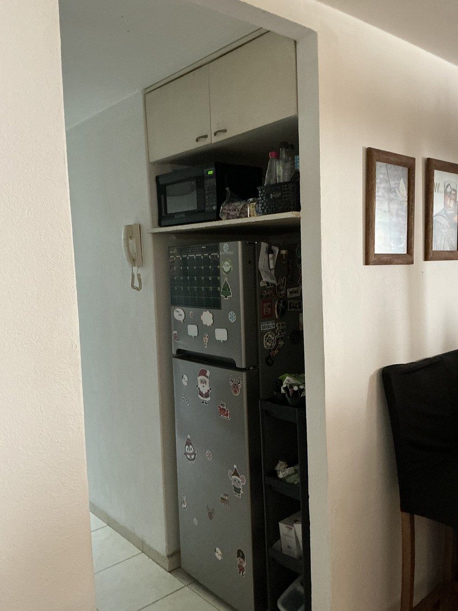 7 of 15: Espacio para el refrigerador