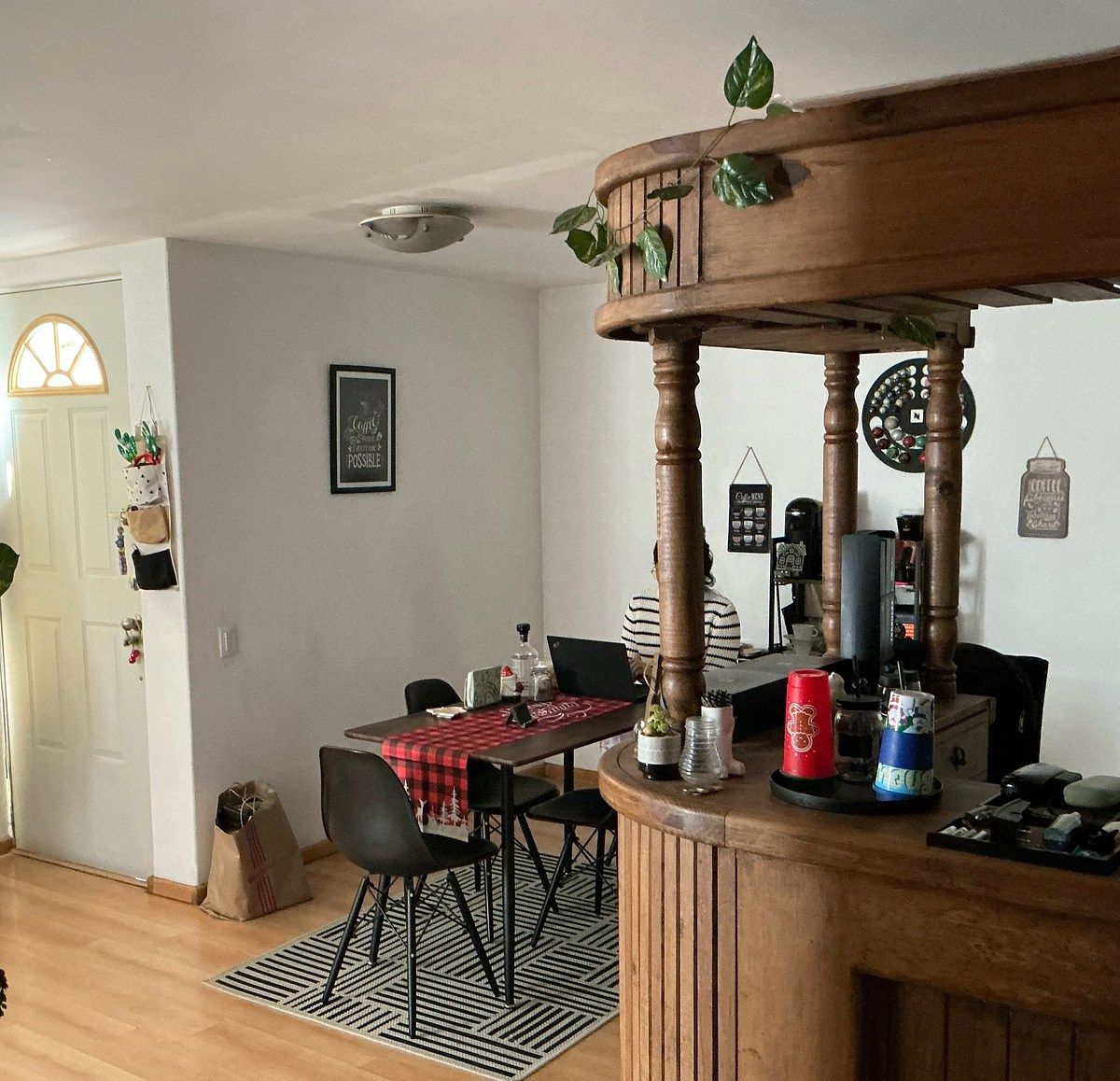 5 of 15: Vista al comedor