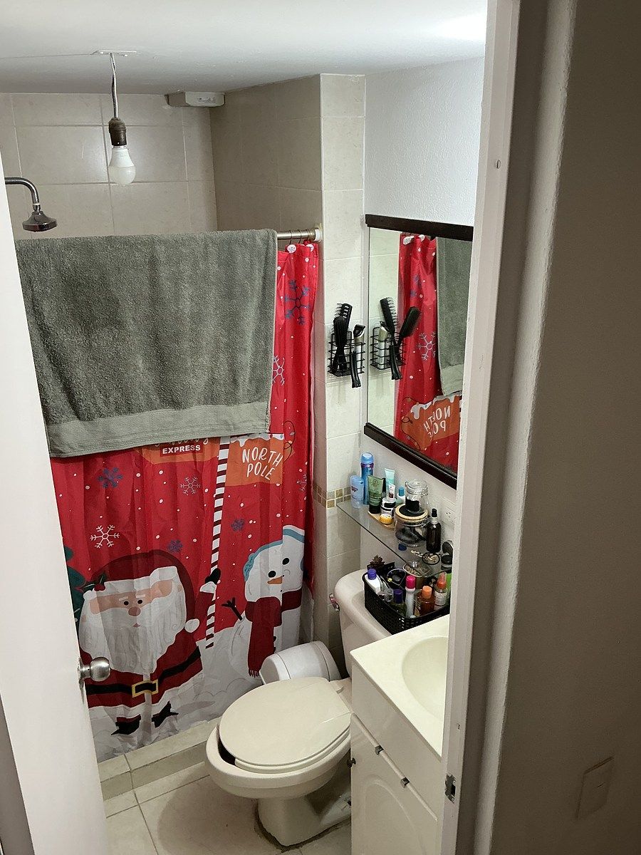 11 of 15: Baño recámara 1