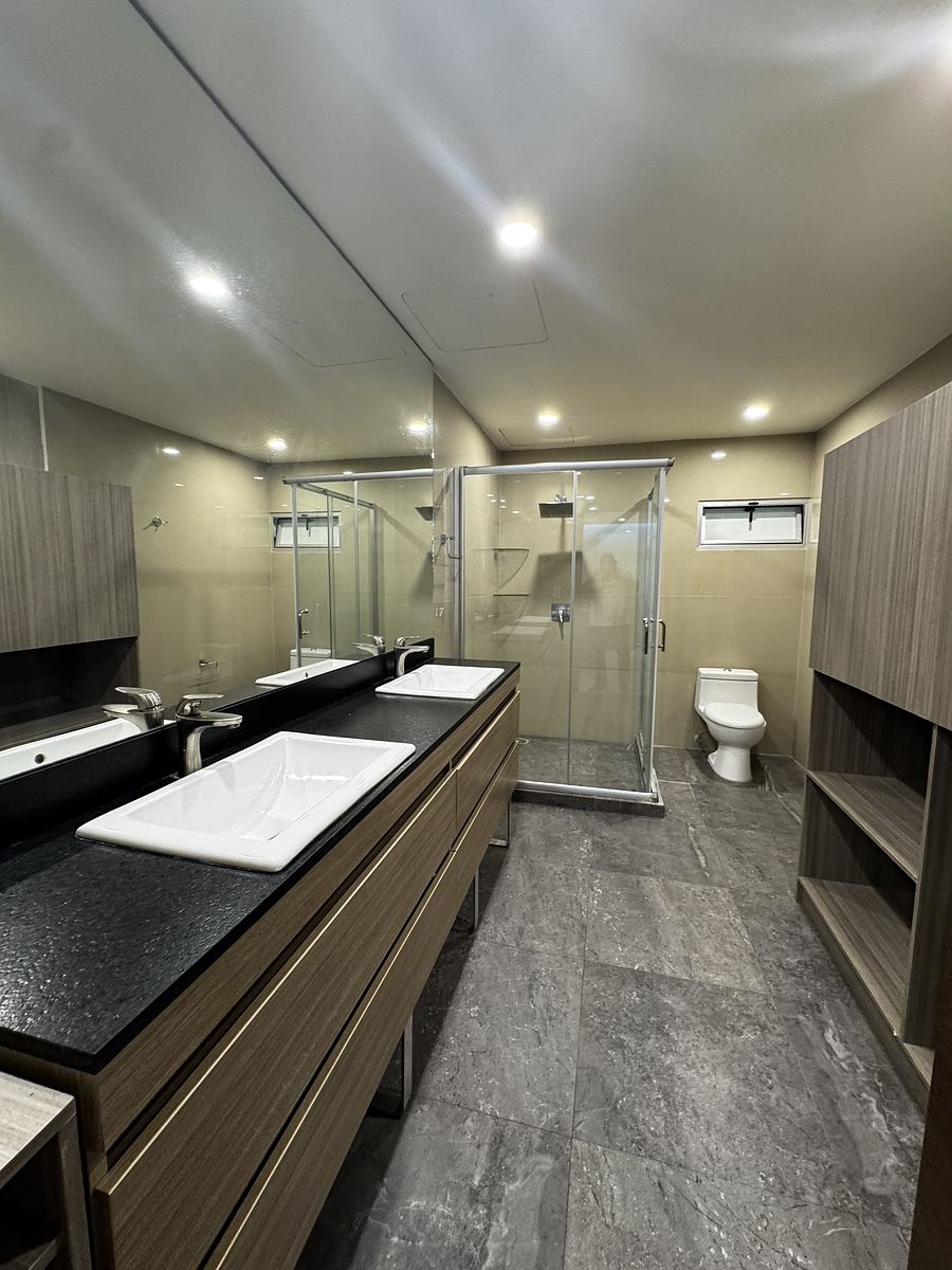 8 de 14: Baño principal