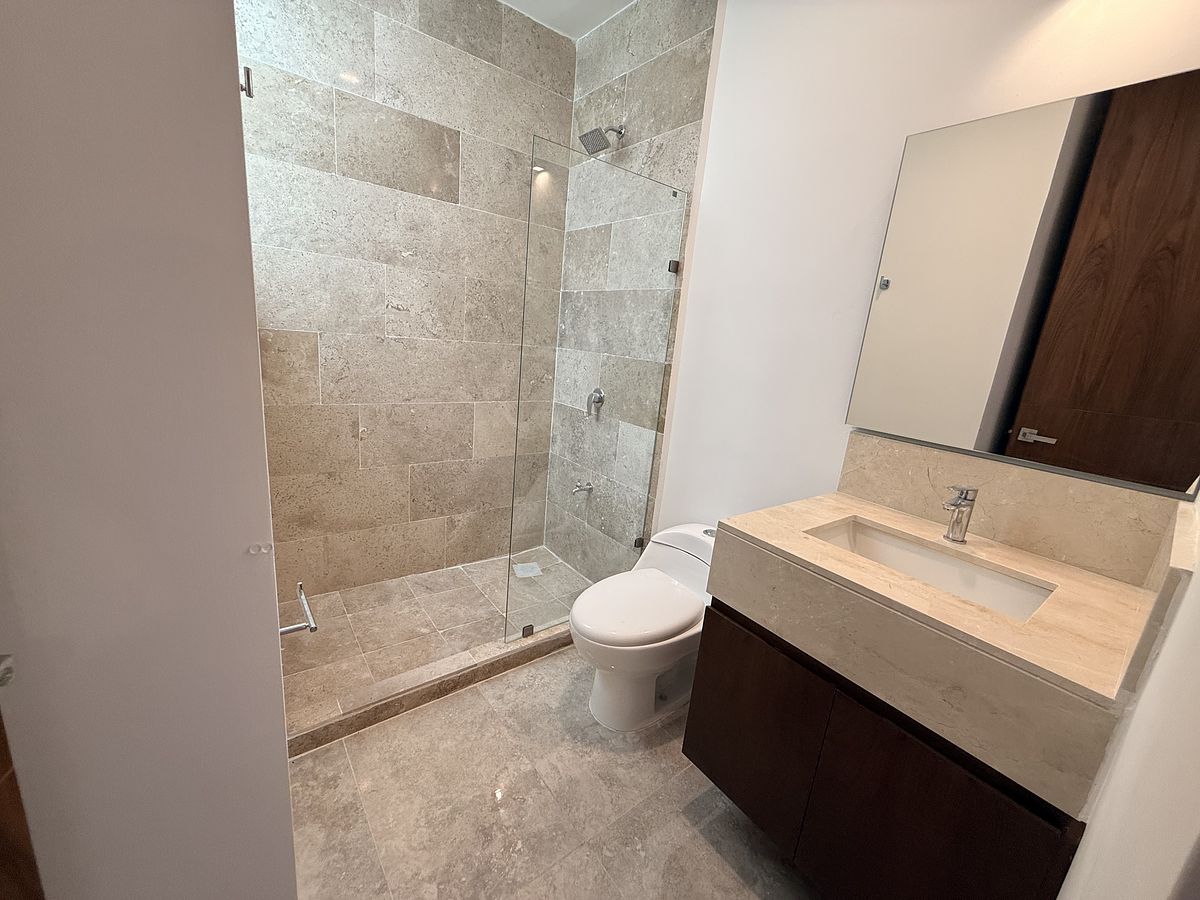 12 de 15: Baño Recámara 2