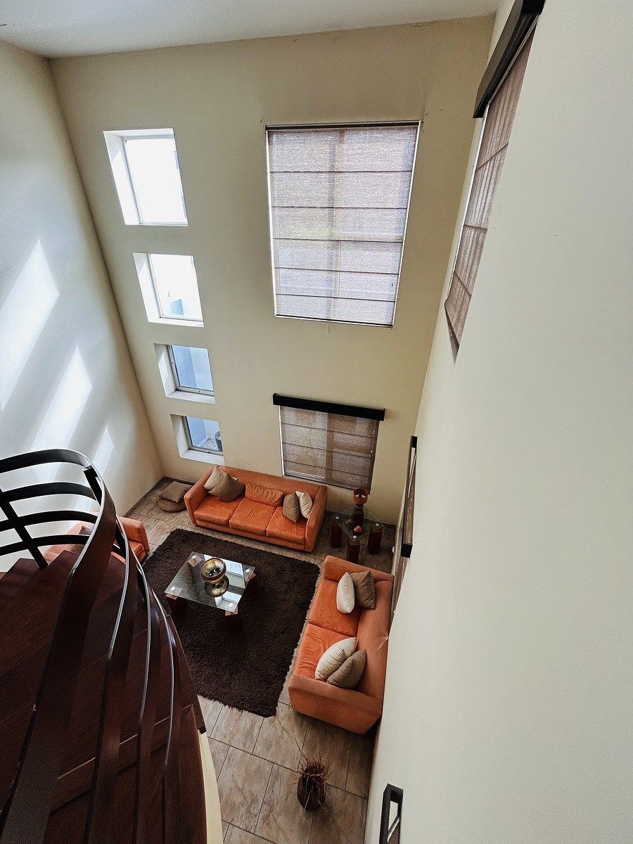 31 de 42: Sala de doble altura