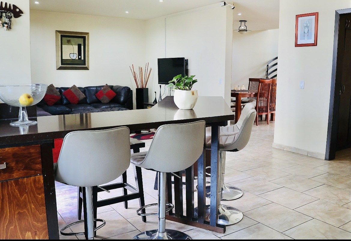 8 de 42: Barra de cocina