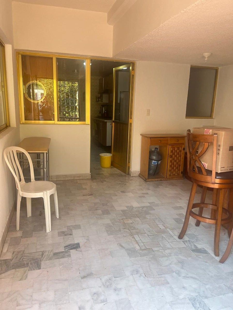 12 de 43: Area cantina