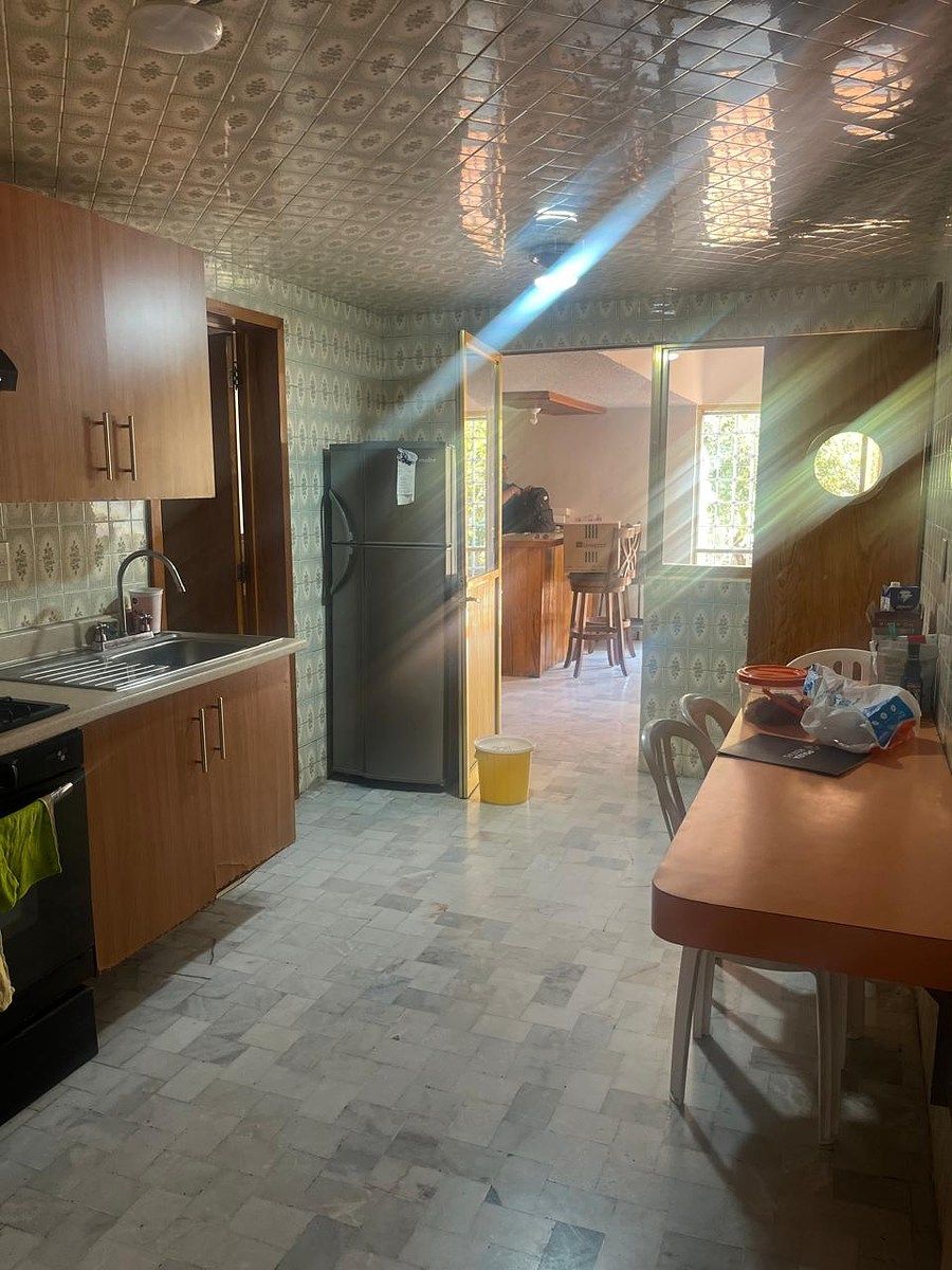 5 de 43: Cocina con barra