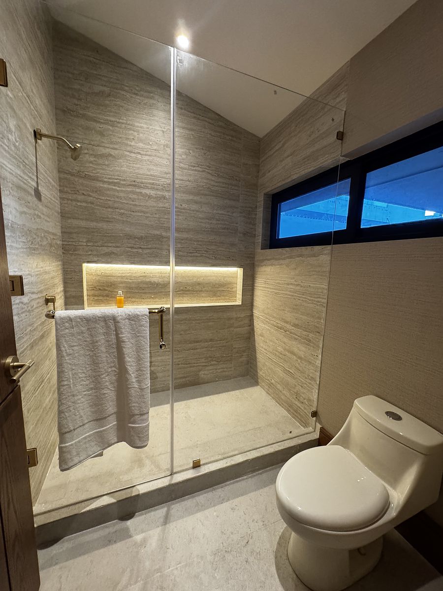 16 de 22: Regadera secundaria