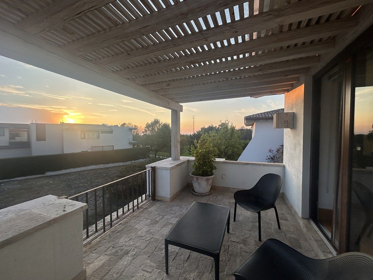 19 of 21: Con su terraza independiente