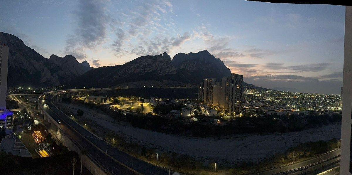 12 de 16: Foto panorámica tomada desde el balcón/terraza