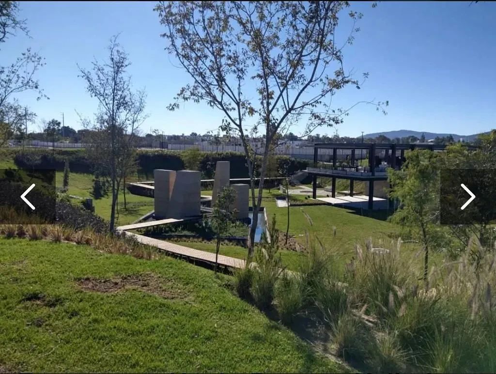 2 de 16: Parque Central
De Bosques Vallarta