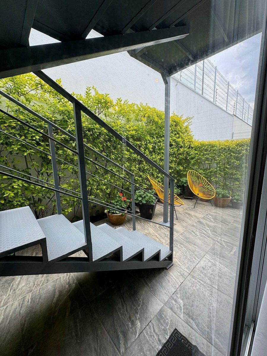 8 de 16: Acceso al departamento