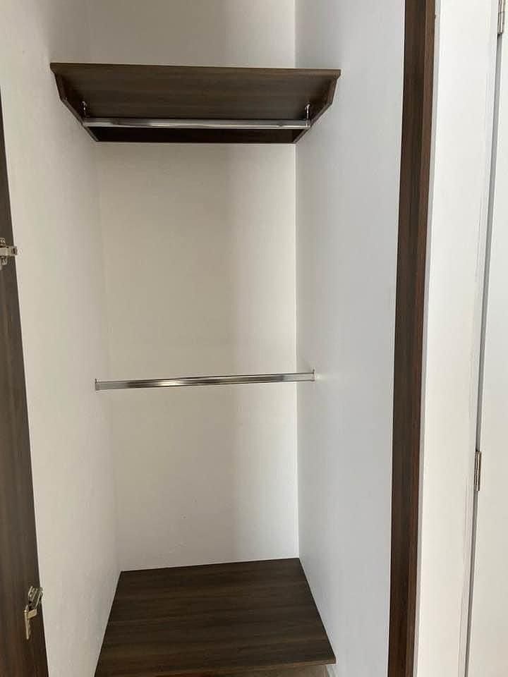 9 de 16: Clóset de recámara