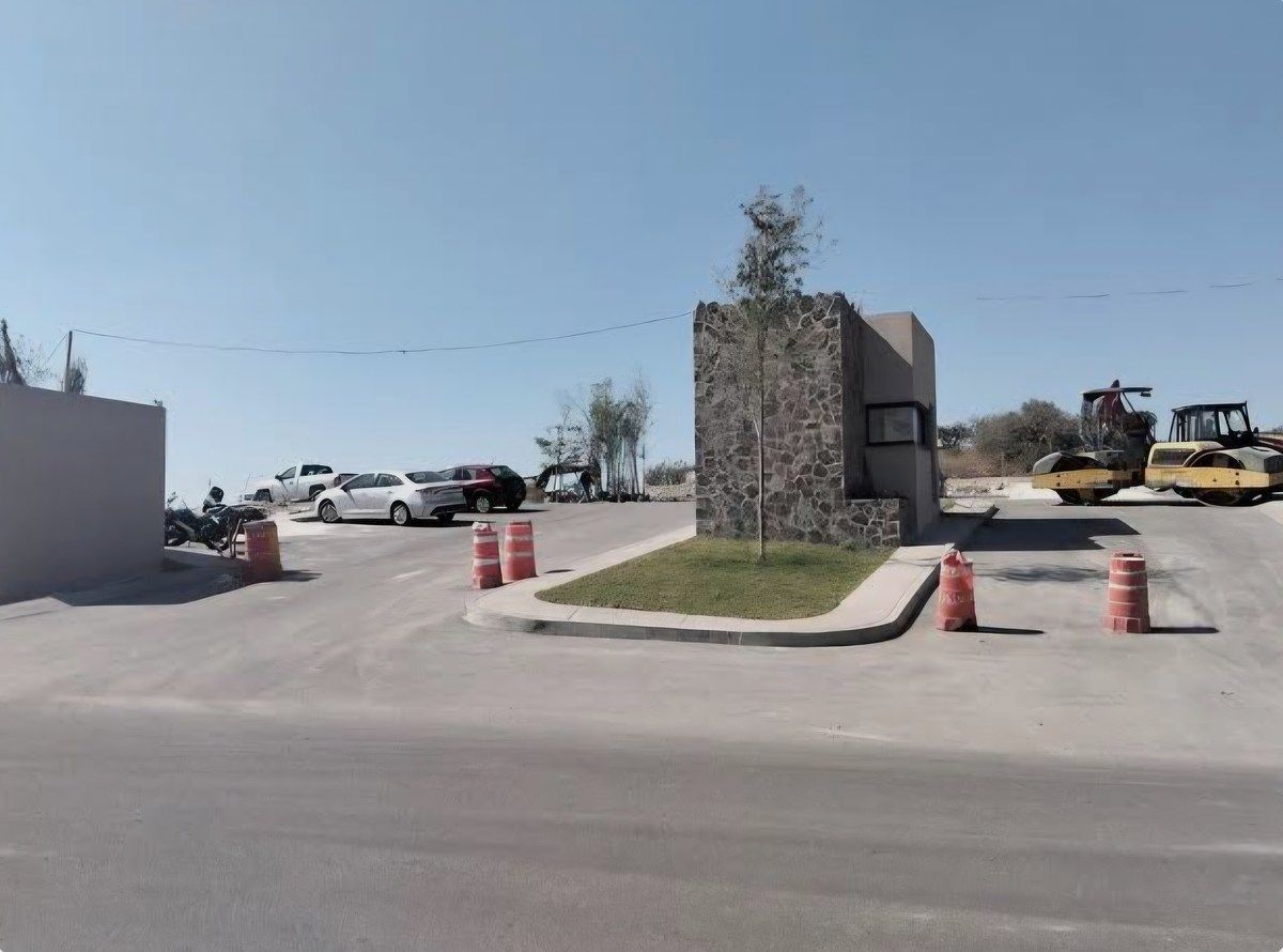 3 of 3: PORTON PUNTA MEZQUITE