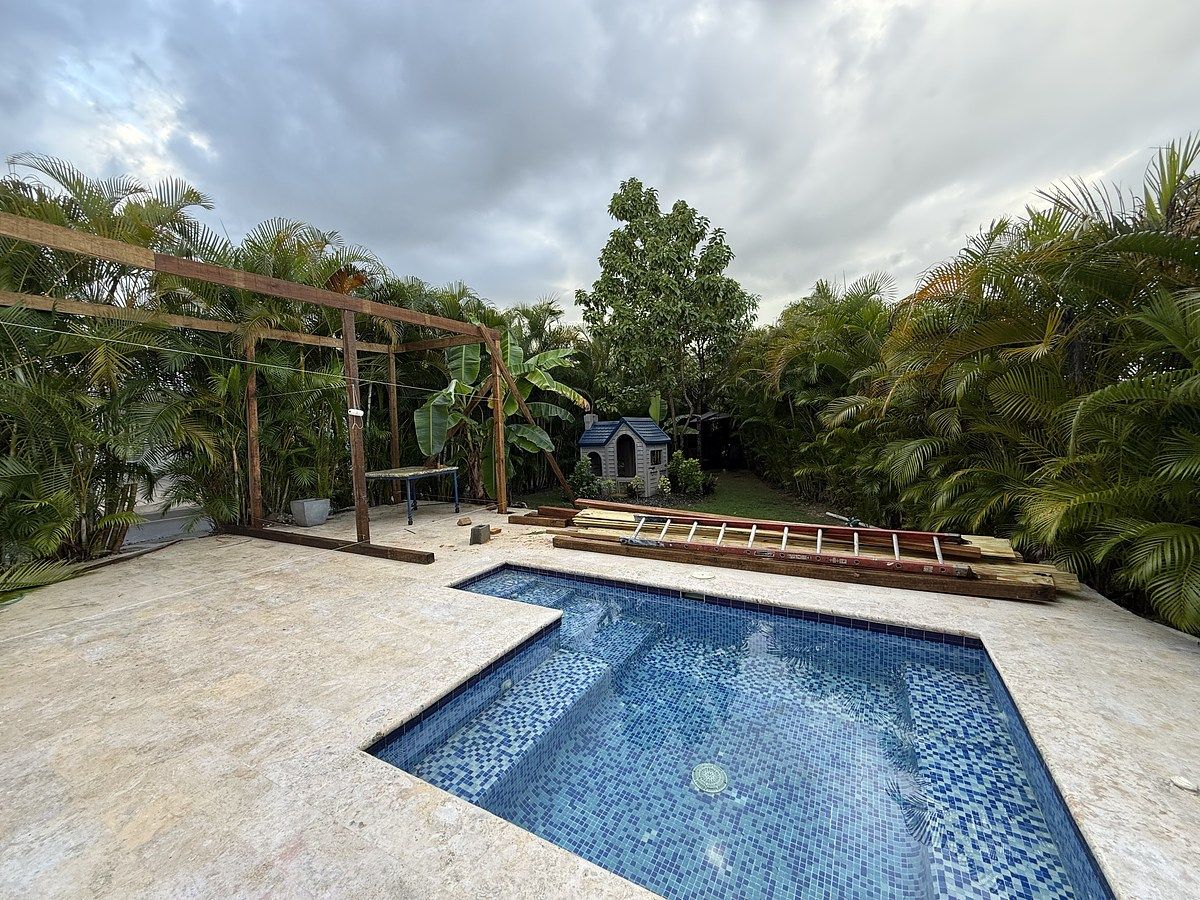 VENDO o Alquilo Villa Metro Country 3 hab US$1,500  US$285MIL, foto 1 de 8