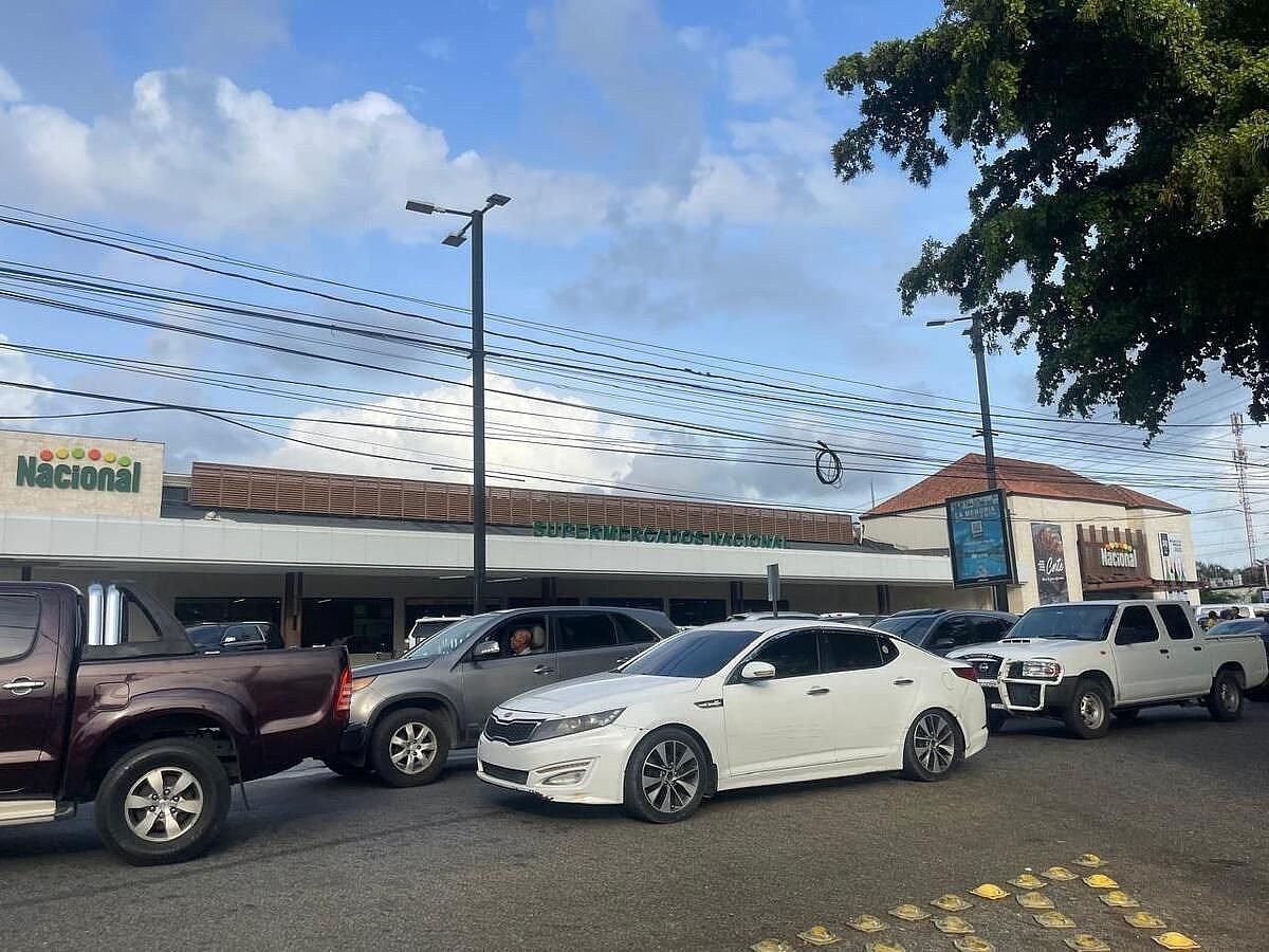 8 de 12: Supermercado Nacional