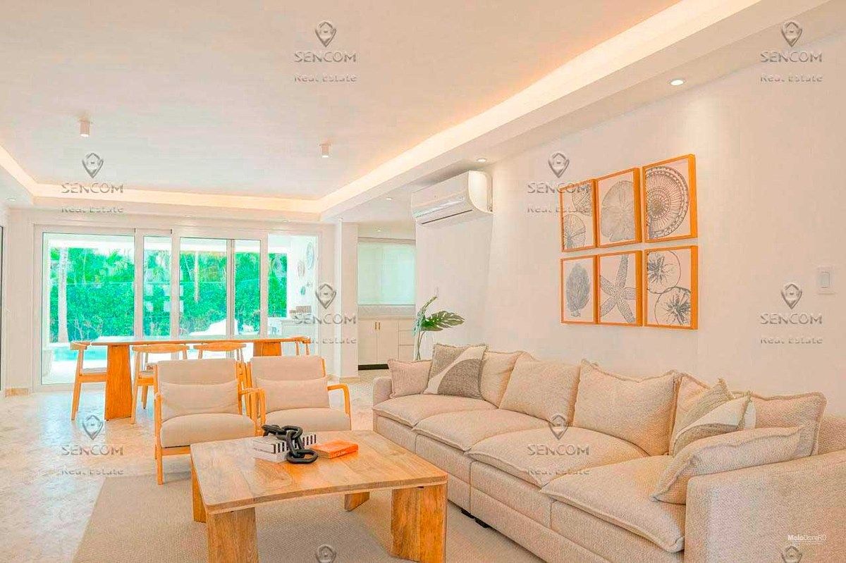 2 de 28: Se Alquila Villa de 4 Hab en Punta Cana Village 1