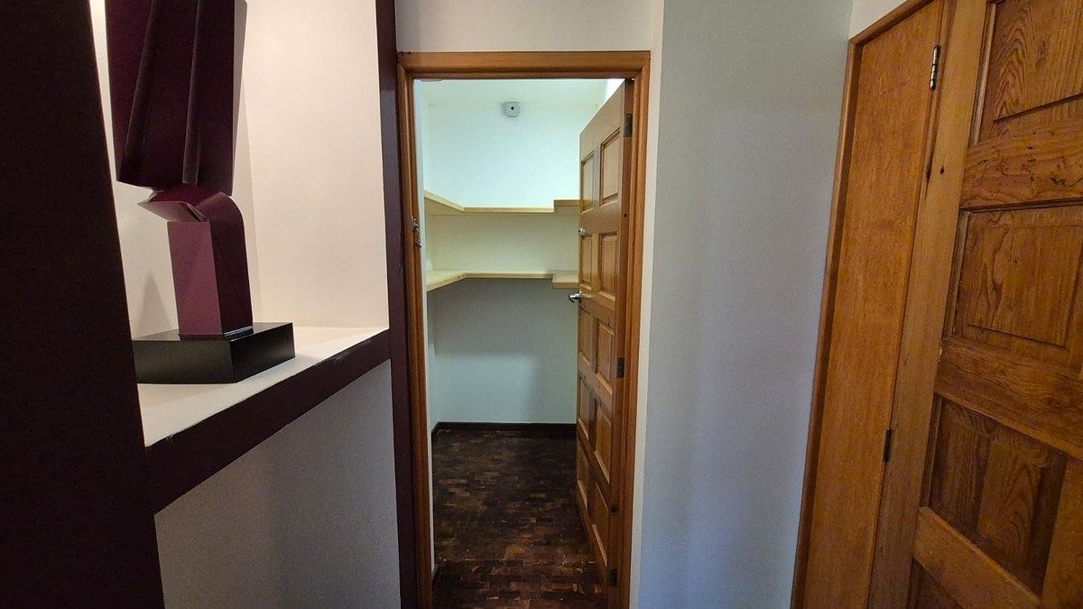 10 de 13: Principal 2 - Bodega