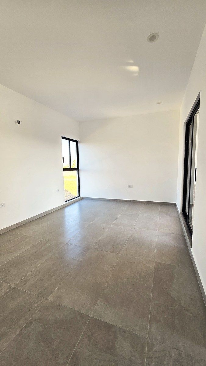 11 de 17: ESTUDIO OPCIONAL A RECAMARA