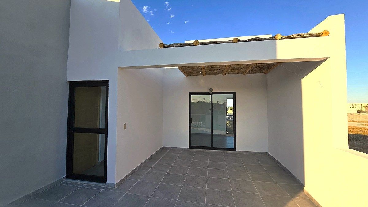 14 de 16: TERRAZA DE ENTREPISO