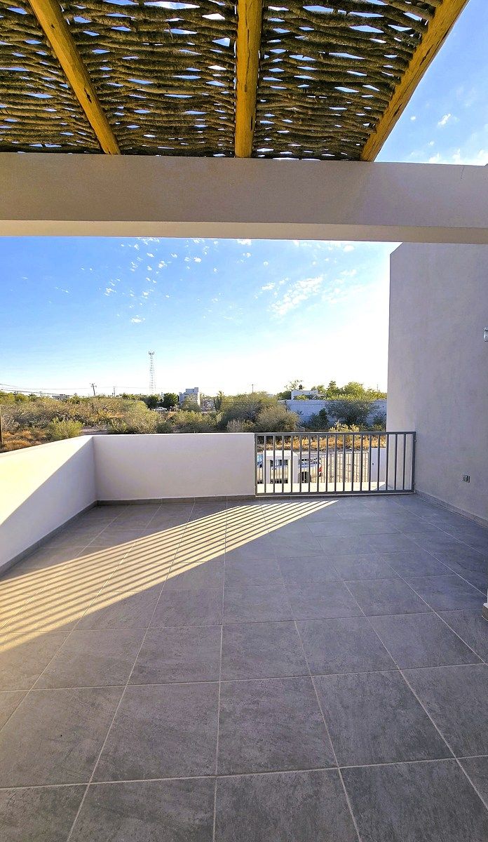 15 de 16: VISTA FRONTAL DE TERRAZA