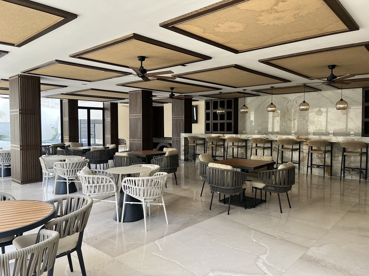 26 de 45: Restaurant - bar