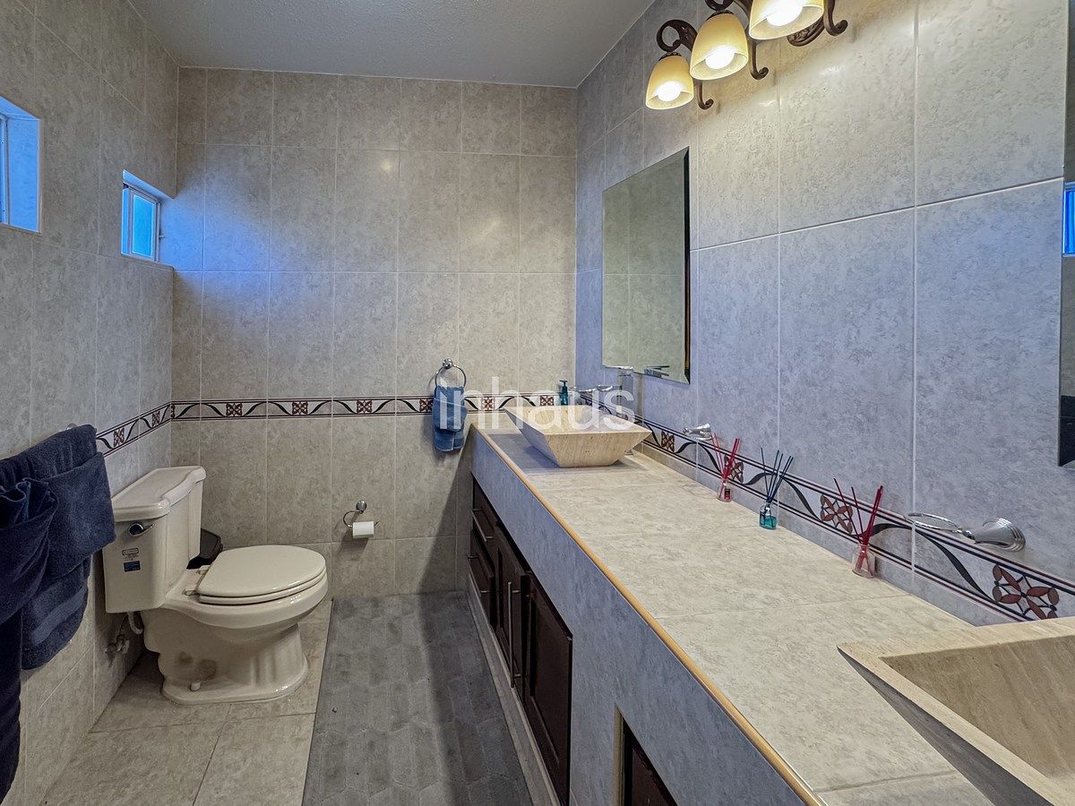 29 de 29: BAÑO COMPLETO 2