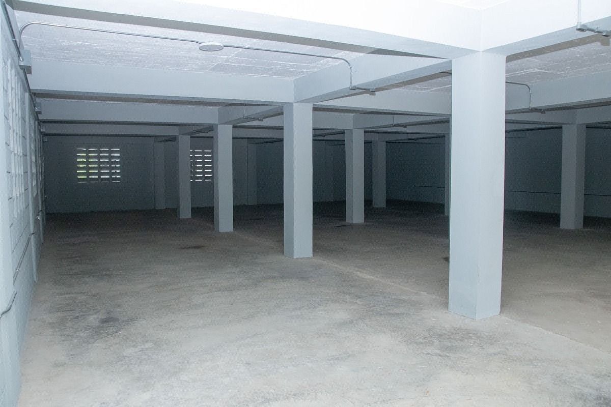 Nave en Santo Domingo Oeste, foto 5 de 8