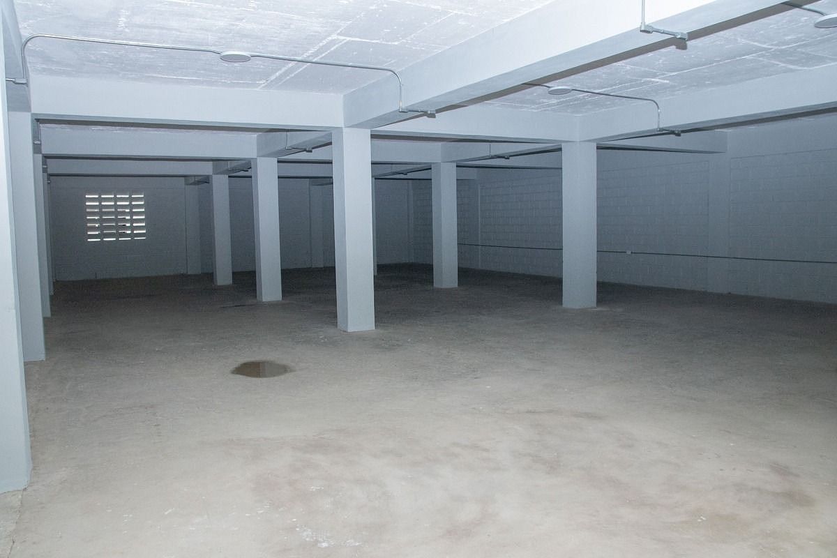Nave en Santo Domingo Oeste, foto 8 de 8