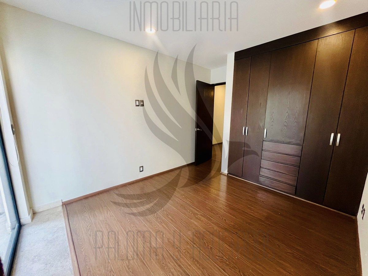 14 de 28: Recámara secundaria closet