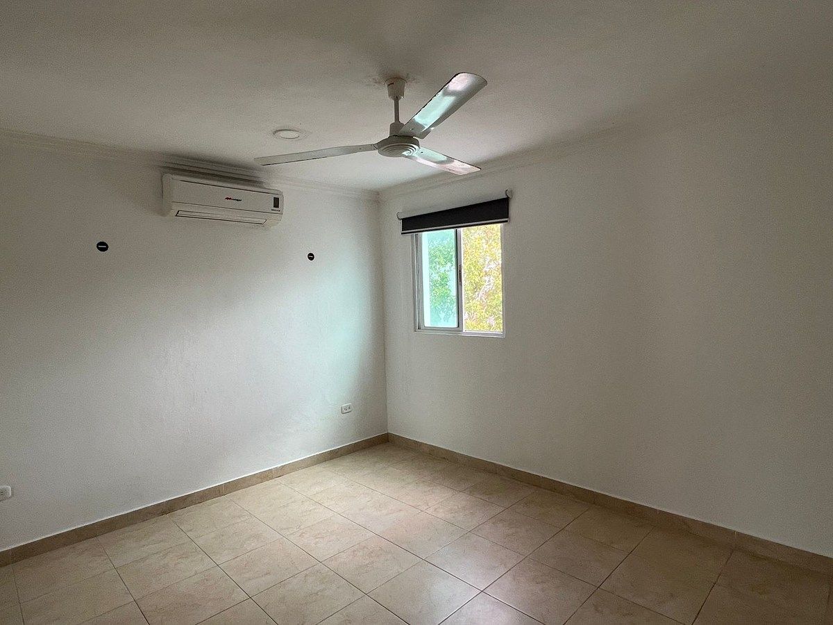 11 de 14: RECÁMARA 2