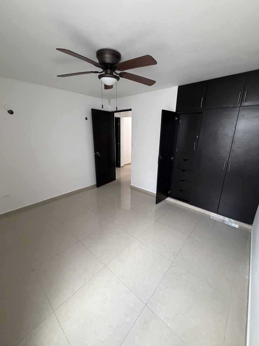 7 de 18: CUARTO 1 SIN BAÑO