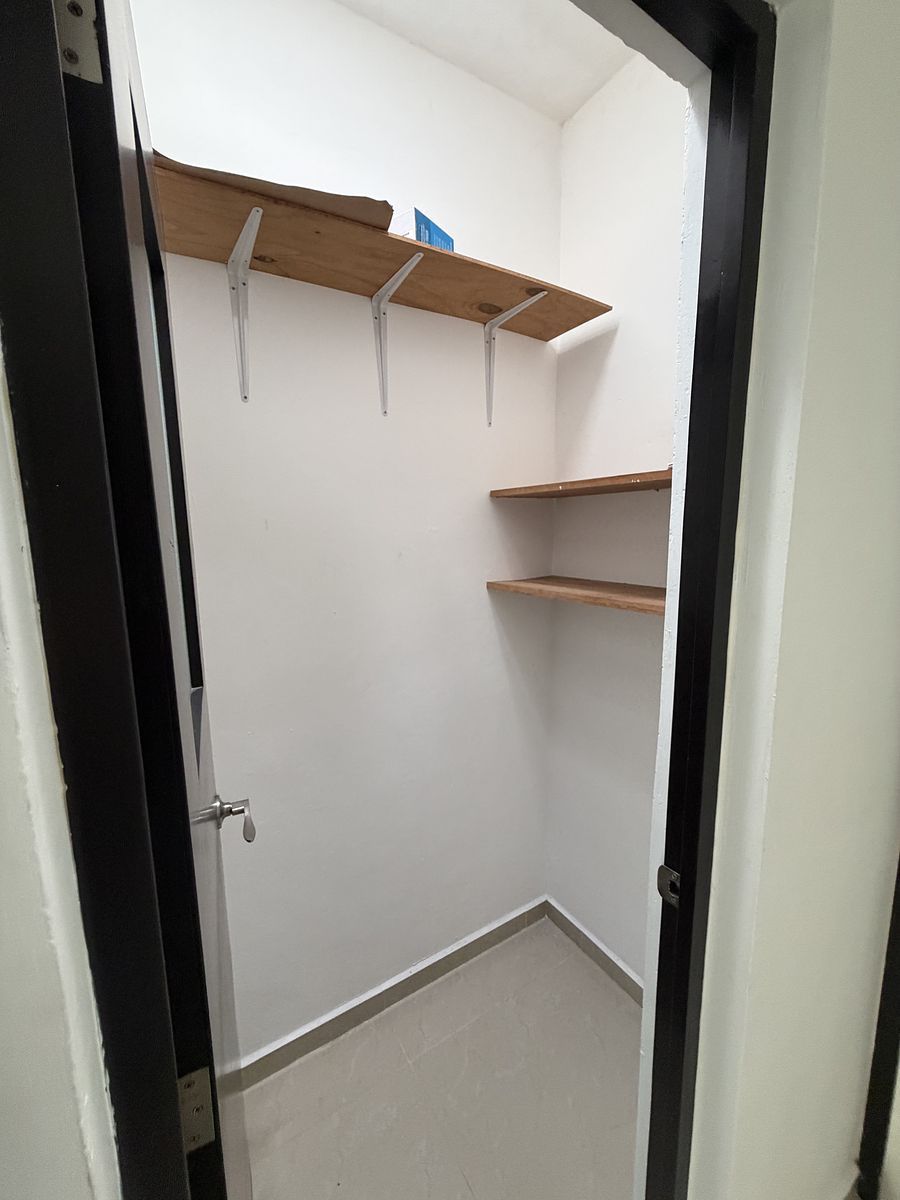 13 de 18: BODEGA USOS MULTIPLES